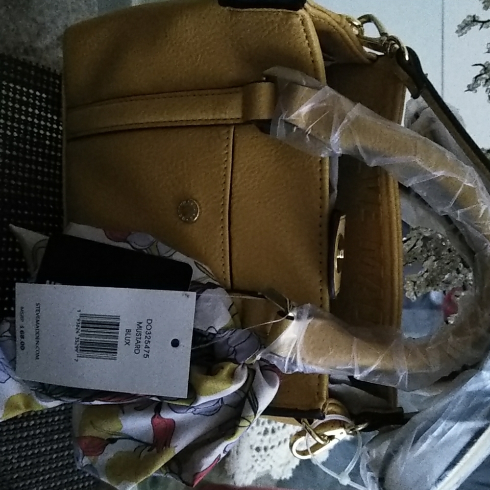 Steve Madden purse